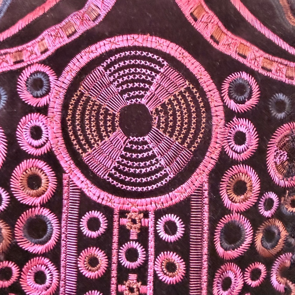 Peter Nygard Purple and Pink Embroidered Velvet Blazer - Picture 5 of 13